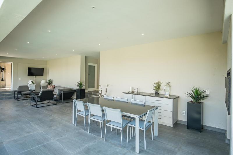 6 Bedroom Property for Sale in Constantia Western Cape